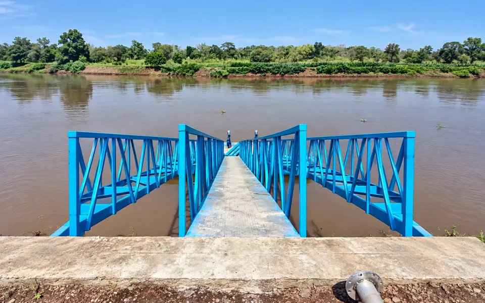 AI-assisted image based on the original photo of River Floating Intake Irrigation Station